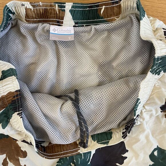 Men's Columbia Sz XL 8" Inseam Big Dippers Water Short - Picture 6 of 7